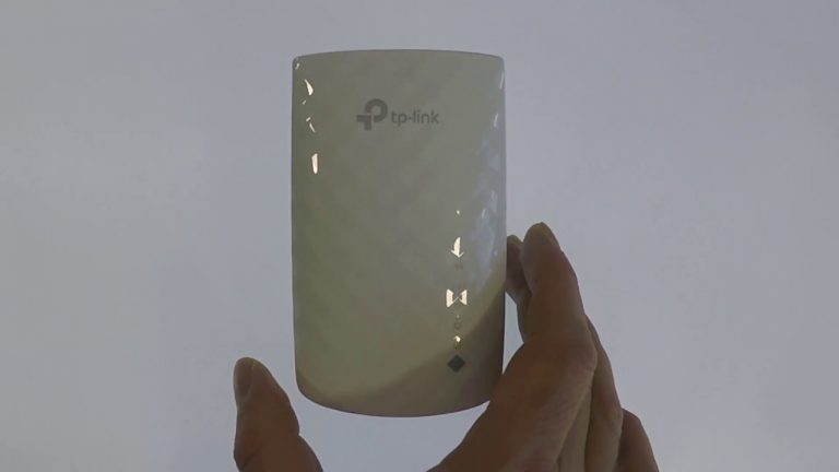 How to factory reset a TP-Link RE200 AC750 WiFi Extender