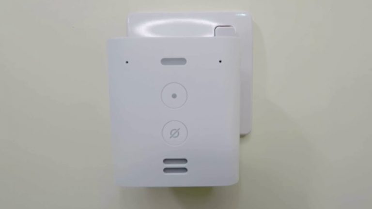 How to de-register and factory reset an Amazon Echo Flex from within the Alexa app